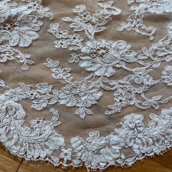 Alencon (French) ivory lace wedding dress bolero (topper) by Paloma Blanca - Picture 8 of 10
